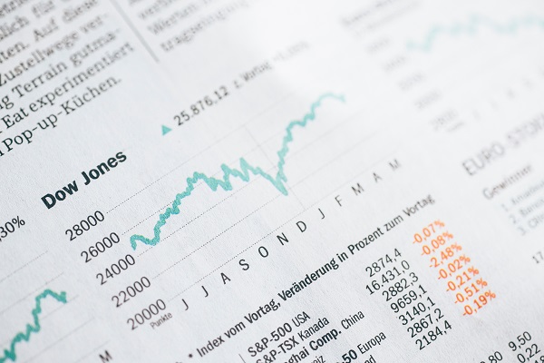 Benchmarking Investment Returns & Flaw of Averages